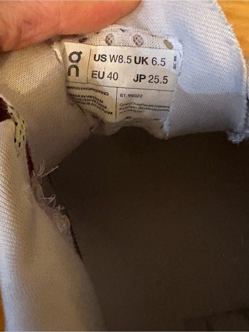 On Running Women’s Cloudmonster Shoes- Size 8.5 - Picture 8 of 9